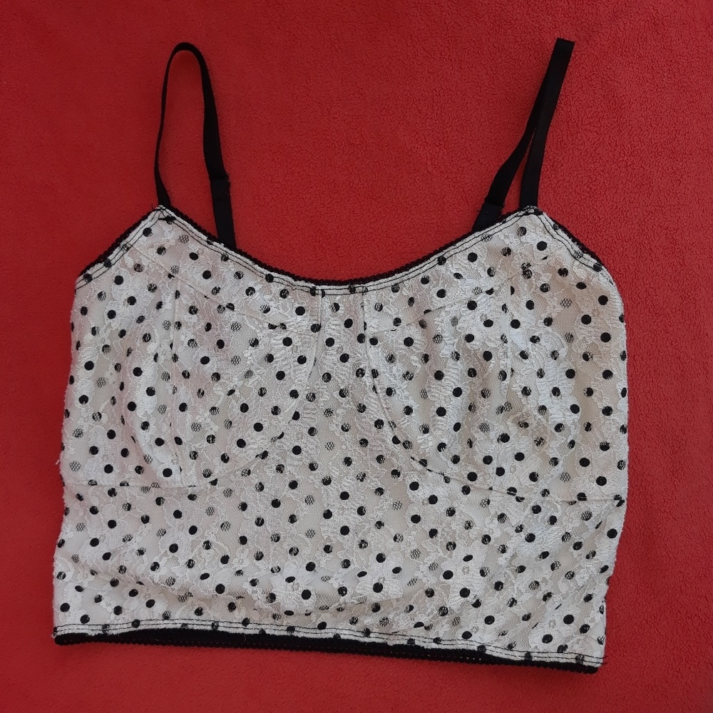 Crop top size medium